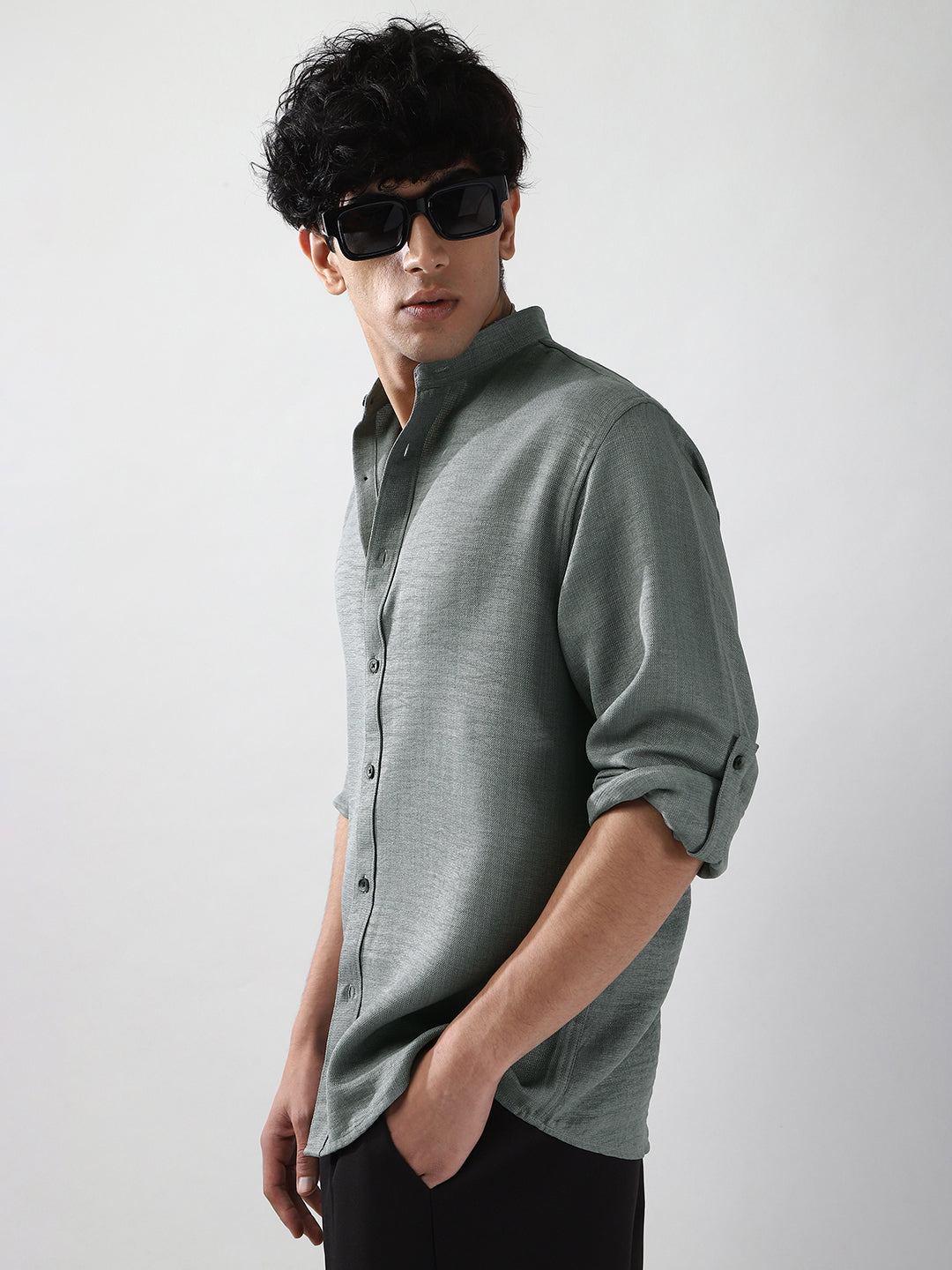 Men's Metallic Blue Linen Blend Full Sleeve Relaxed Fit Mandarin Collar Casual Solid Shirt